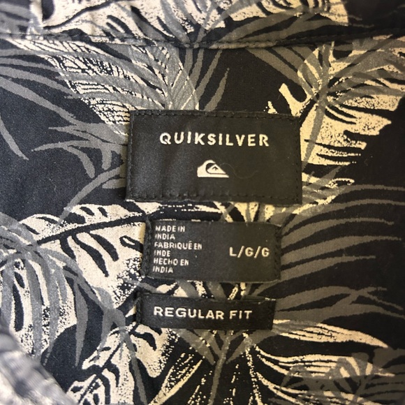 Men’s Button Down (L) / Bundle to SAVE! - Picture 2 of 3